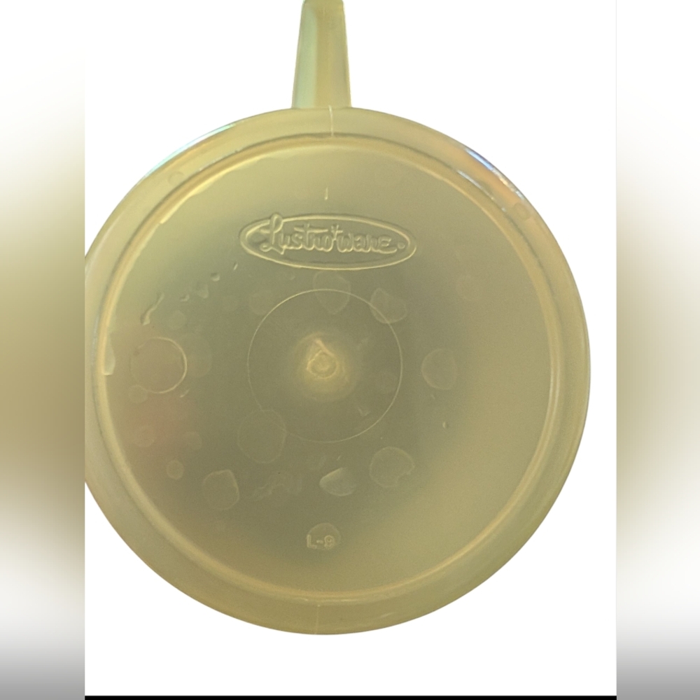 Lustro Ware Plastic Measuring Cup - Picture 4 of 5